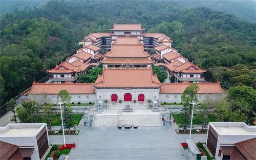 在寺庙焚香、礼拜,头磕佛菩萨,就能找到媳妇吗?